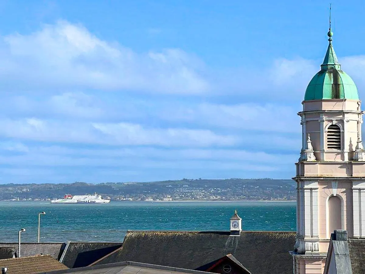 Modern Luxurious Apartment W/ Patio Balcony & View Jordanstown United Kingdom
